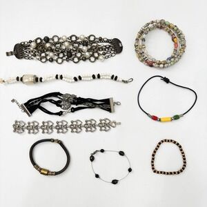 Lot of 9 Womens Fashion Bracelets Beaded Leather Heart Pearl Boho Style Mixed